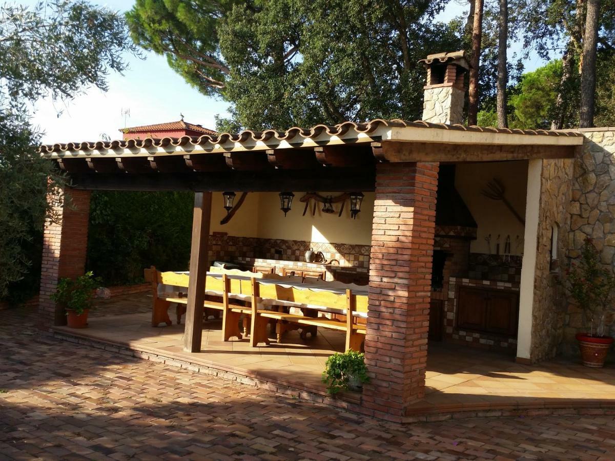 Villa Fabiola Fogas de Tordera ภายนอก รูปภาพ