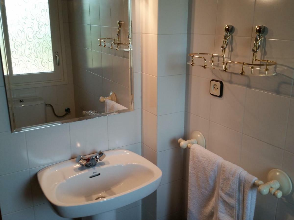 Villa Fabiola Fogas de Tordera ภายนอก รูปภาพ